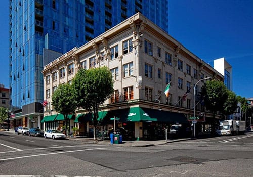 Maurice Dear Apartments property